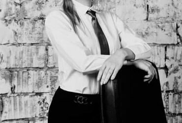 airhostess job after 12th